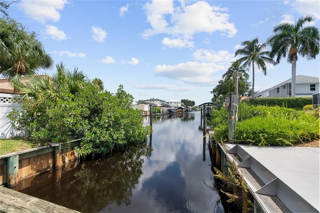 Active With Contract: $1,200,000 (4 beds, 4 baths, 3687 Square Feet)