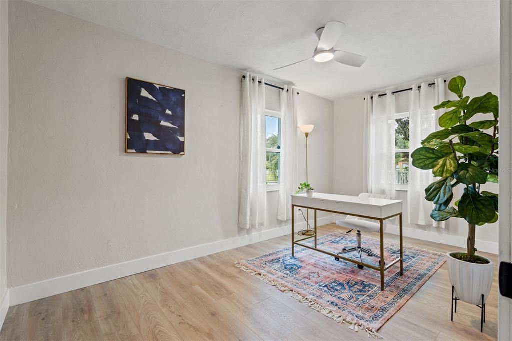 Active With Contract: $465,000 (3 beds, 2 baths, 1297 Square Feet)