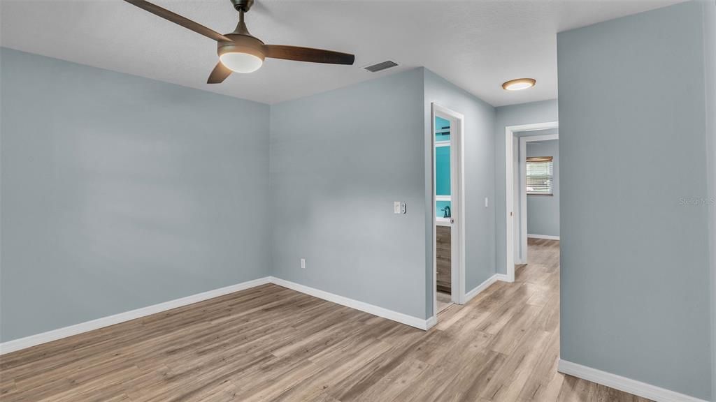 Active With Contract: $349,900 (4 beds, 2 baths, 1473 Square Feet)