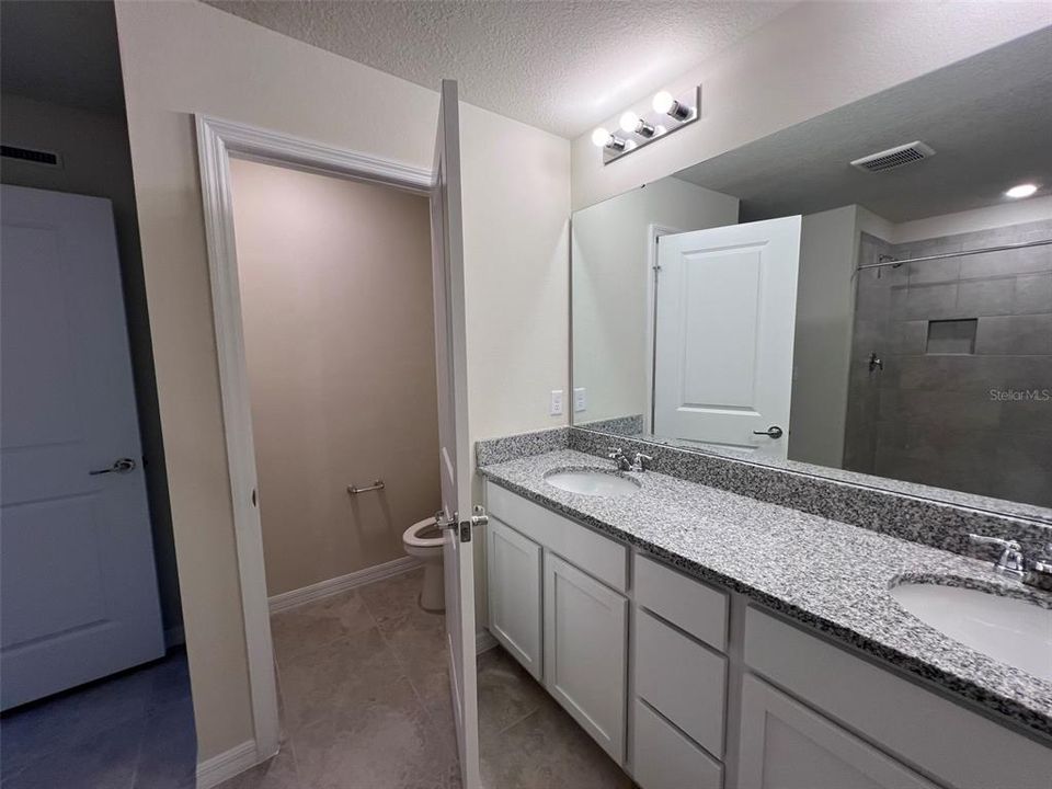 Active With Contract: $2,500 (3 beds, 2 baths, 1699 Square Feet)