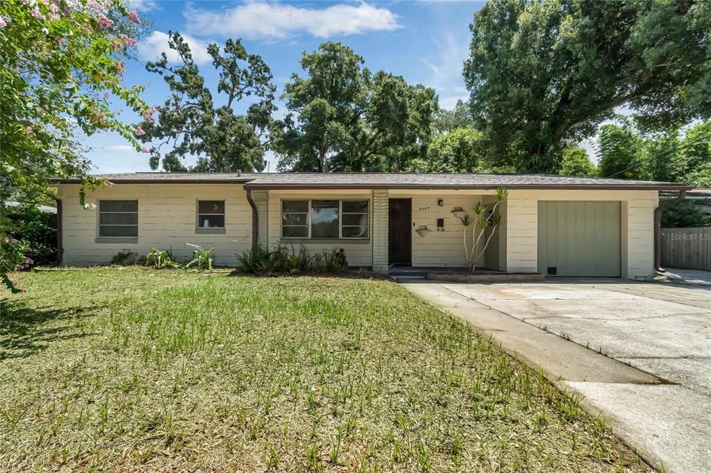 Recently Sold: $380,000 (3 beds, 1 baths, 1252 Square Feet)