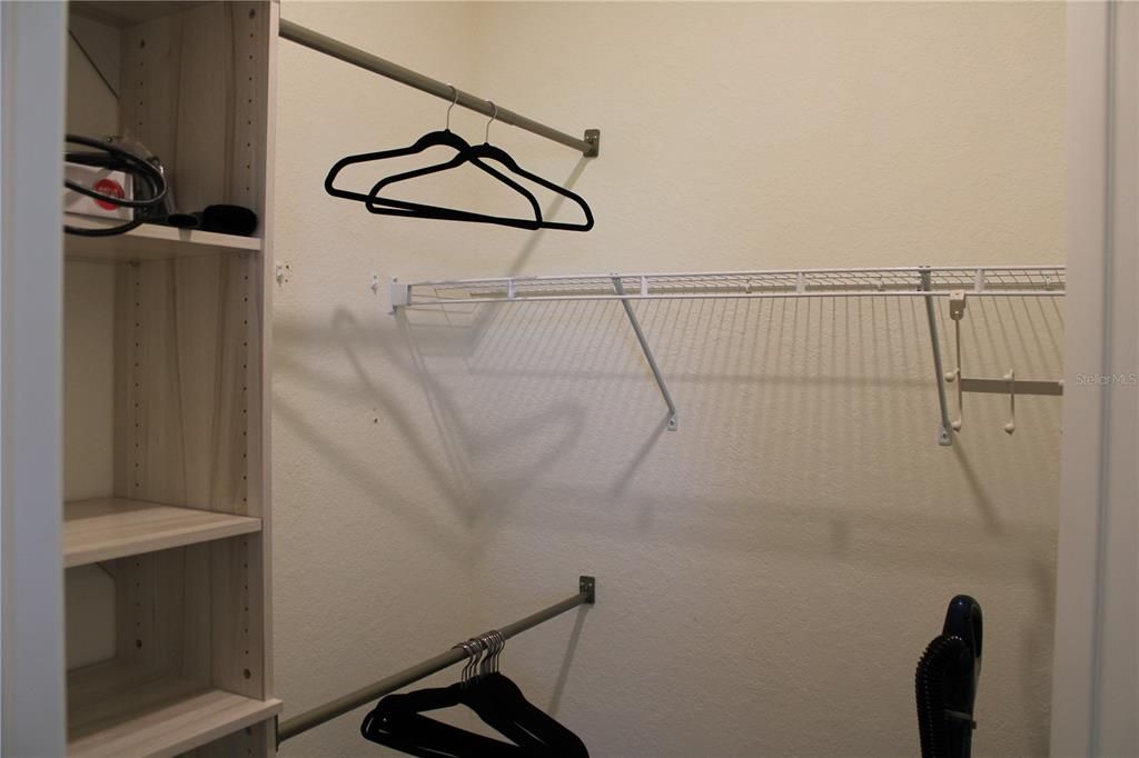 For Rent: $3,595 (3 beds, 3 baths, 1836 Square Feet)