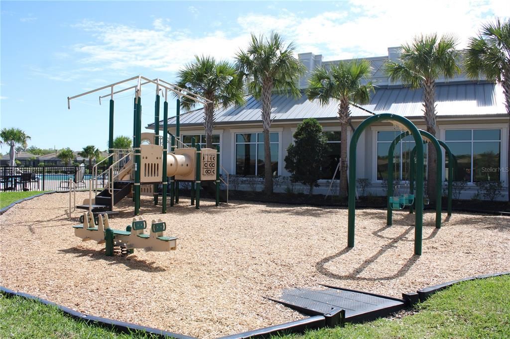 For Rent: $3,595 (3 beds, 3 baths, 1836 Square Feet)