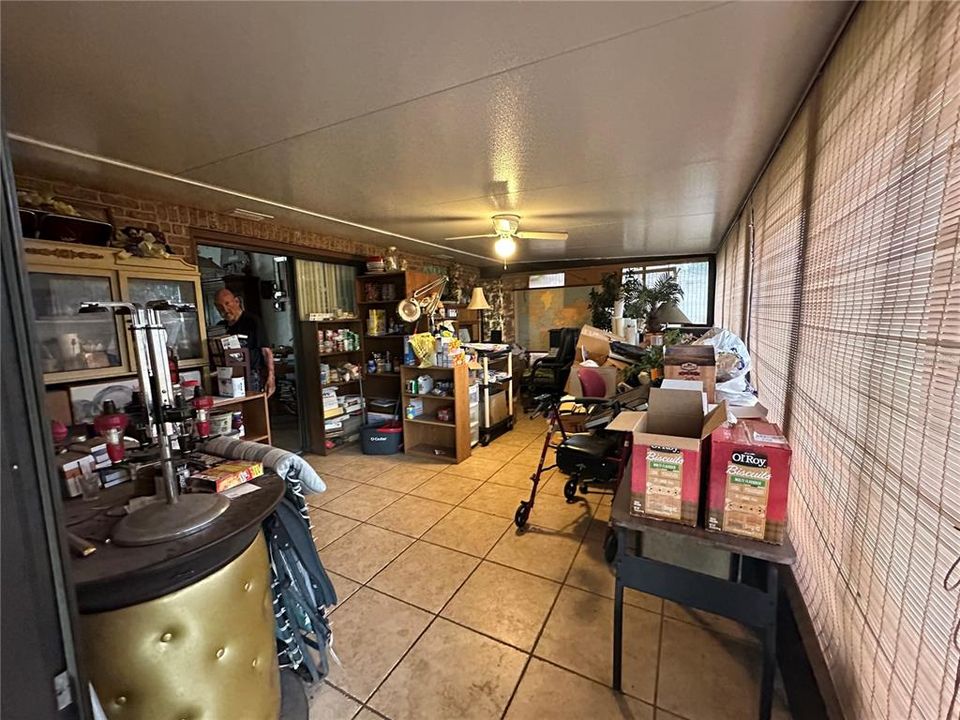 For Sale: $279,900 (3 beds, 2 baths, 1303 Square Feet)