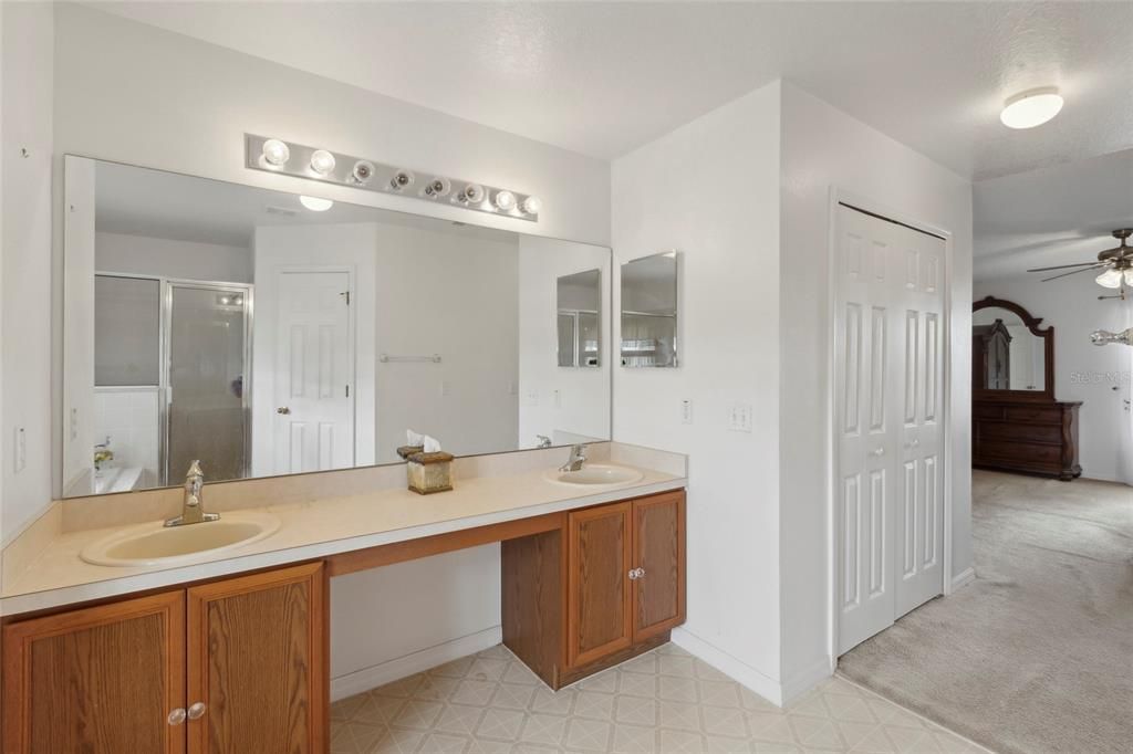 Active With Contract: $340,000 (4 beds, 2 baths, 2796 Square Feet)