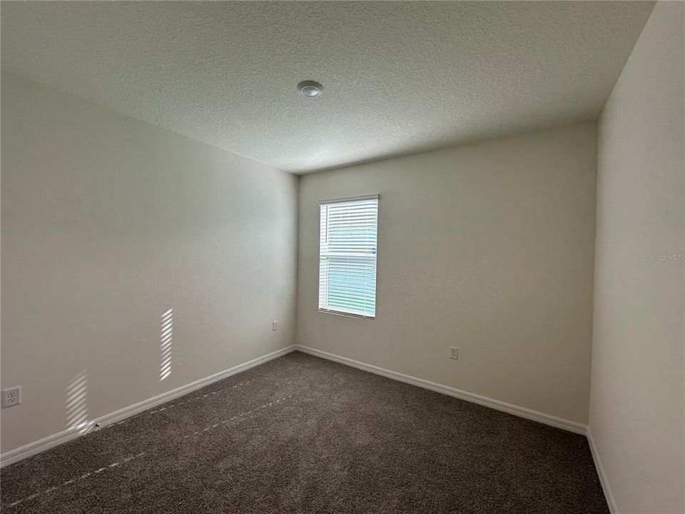 For Rent: $3,000 (4 beds, 2 baths, 1828 Square Feet)