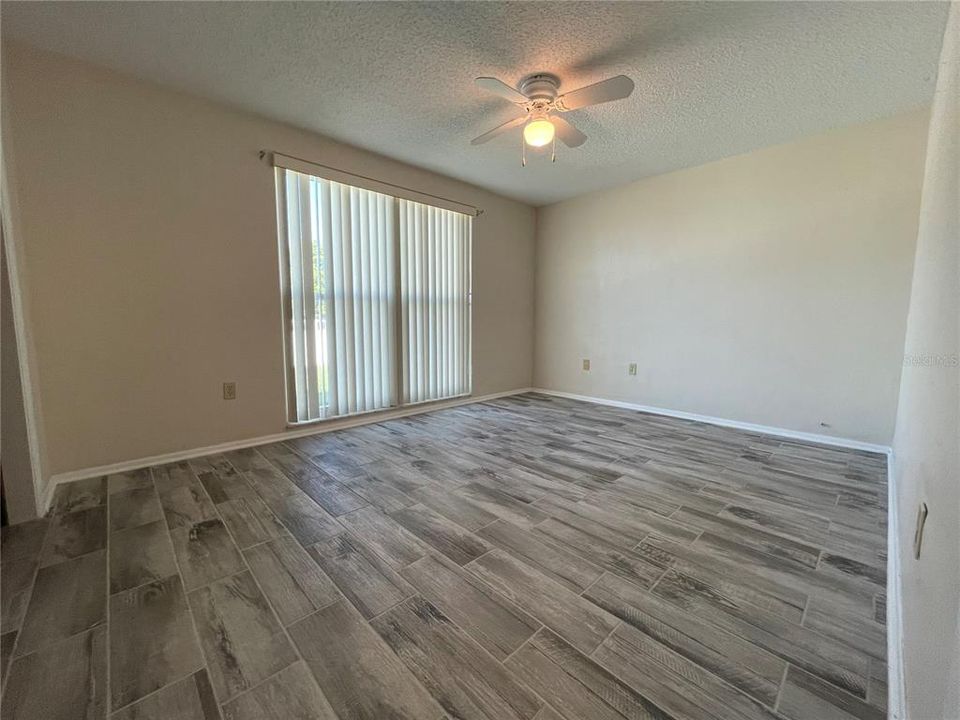 Active With Contract: $1,800 (2 beds, 2 baths, 1532 Square Feet)