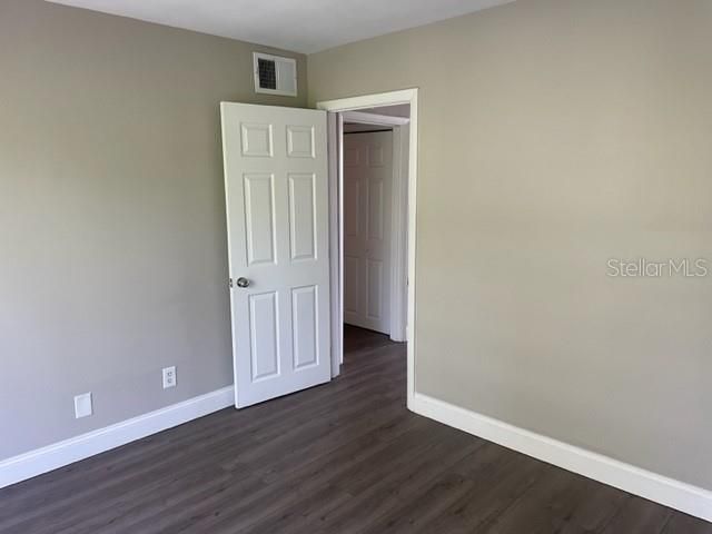 For Rent: $1,000 (2 beds, 1 baths, 750 Square Feet)