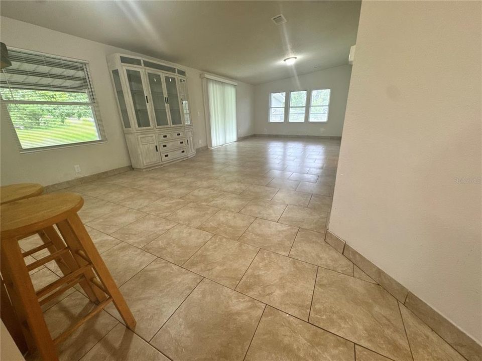 En Venta: $474,000 (3 camas, 2 baños, 1440 Pies cuadrados)