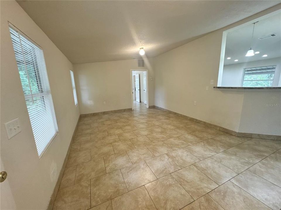 En Venta: $474,000 (3 camas, 2 baños, 1440 Pies cuadrados)