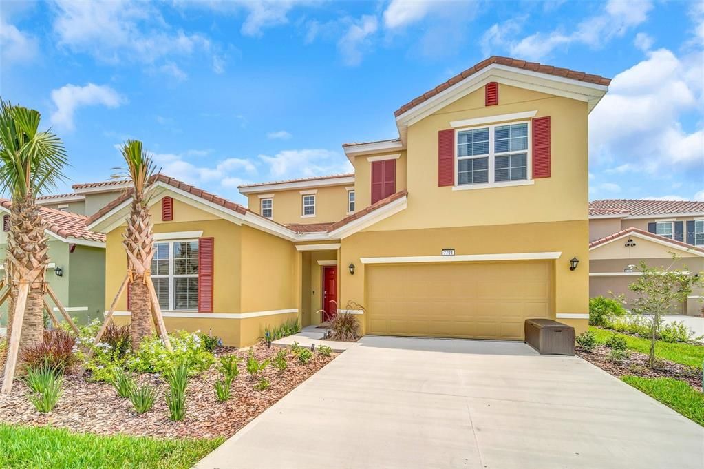 Gorgeous spacious "like new" Pool Home