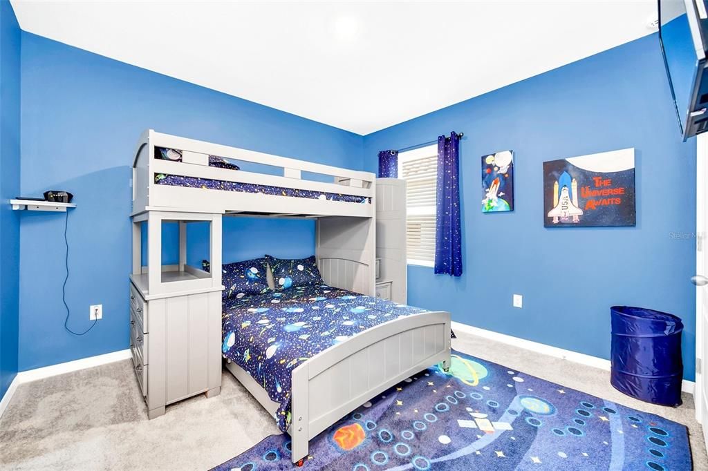 Galaxy Room with Bunk Beds