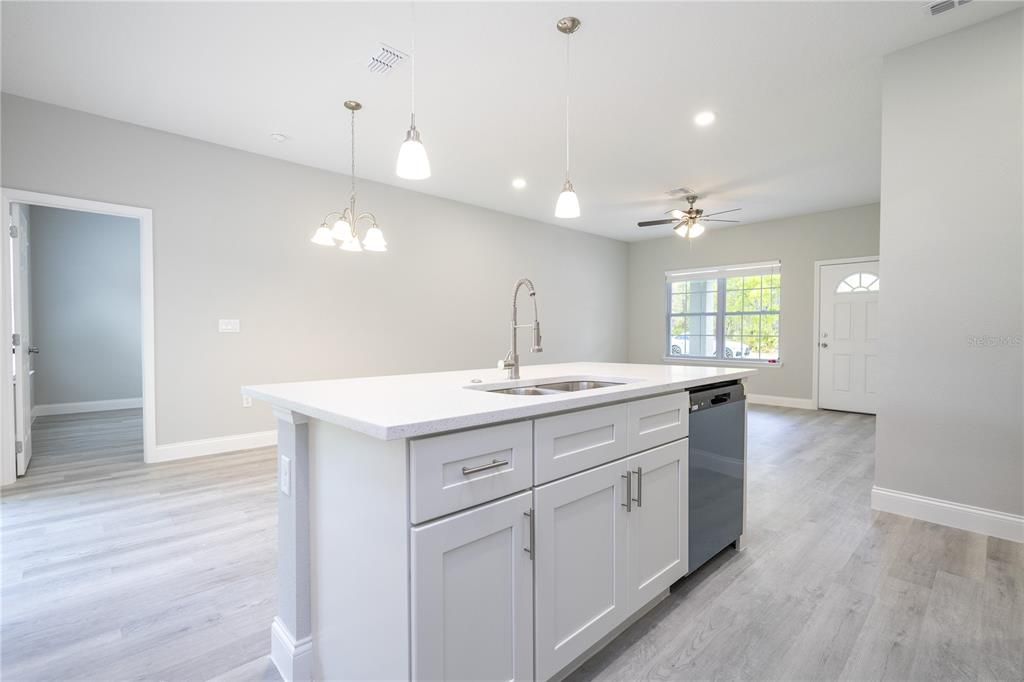 Active With Contract: $289,900 (4 beds, 2 baths, 1564 Square Feet)