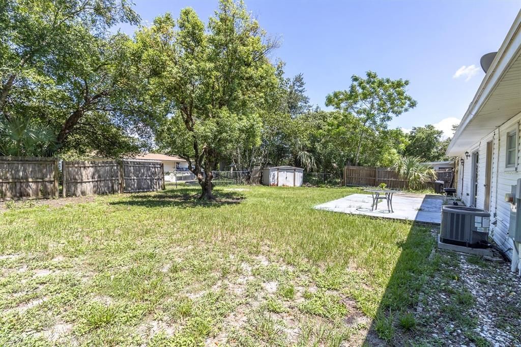 For Sale: $233,900 (4 beds, 2 baths, 1392 Square Feet)