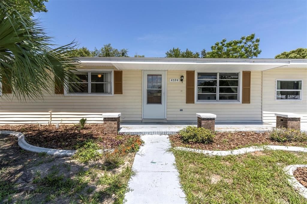 For Sale: $233,900 (4 beds, 2 baths, 1392 Square Feet)