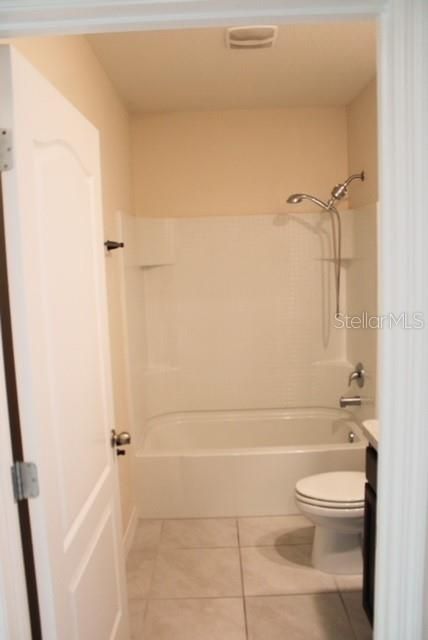 For Rent: $2,300 (4 beds, 2 baths, 1867 Square Feet)