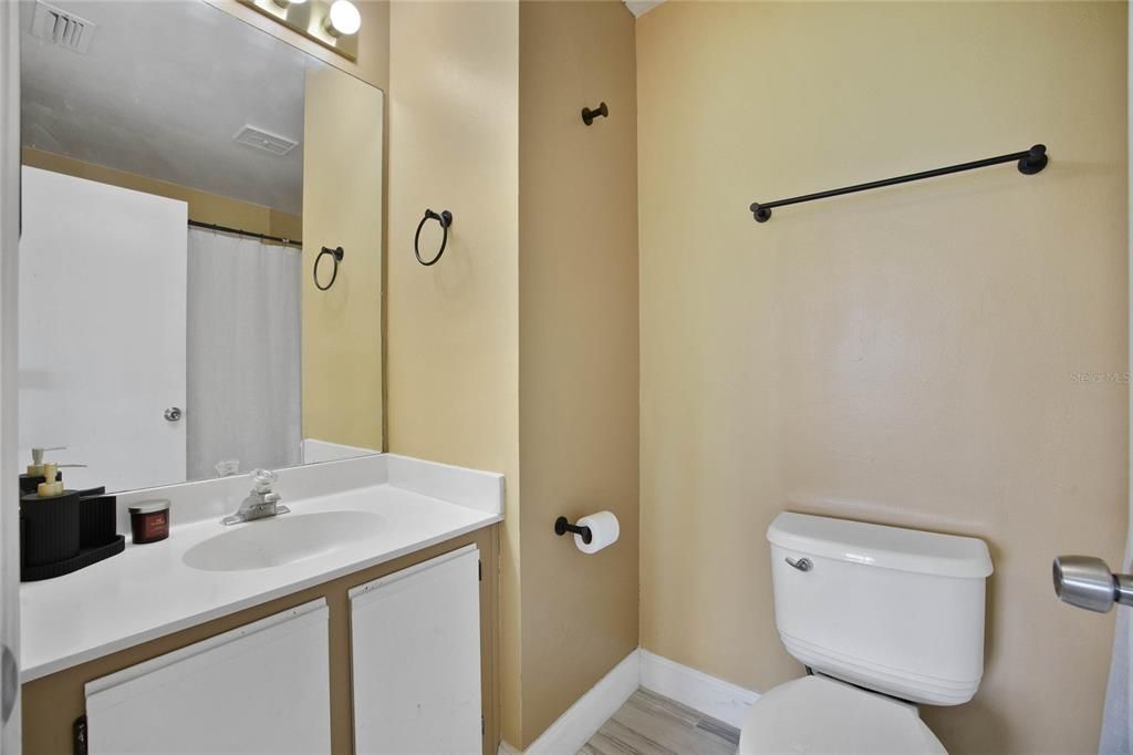 Secondary private bathroom