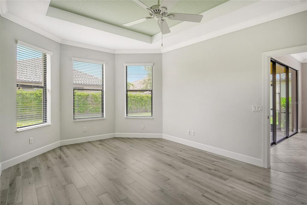 Active With Contract: $3,200 (2 beds, 2 baths, 1684 Square Feet)