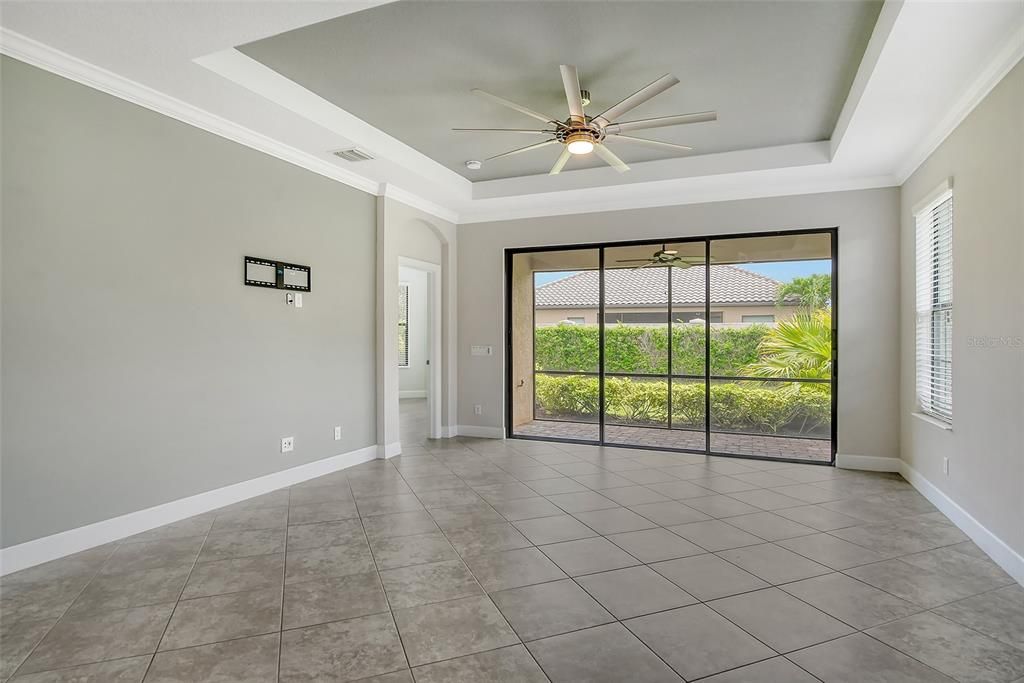 Active With Contract: $3,200 (2 beds, 2 baths, 1684 Square Feet)