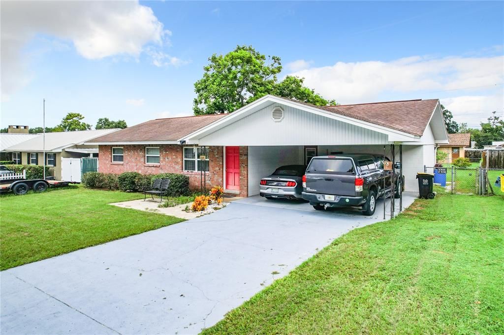 Recently Sold: $265,000 (3 beds, 2 baths, 1366 Square Feet)