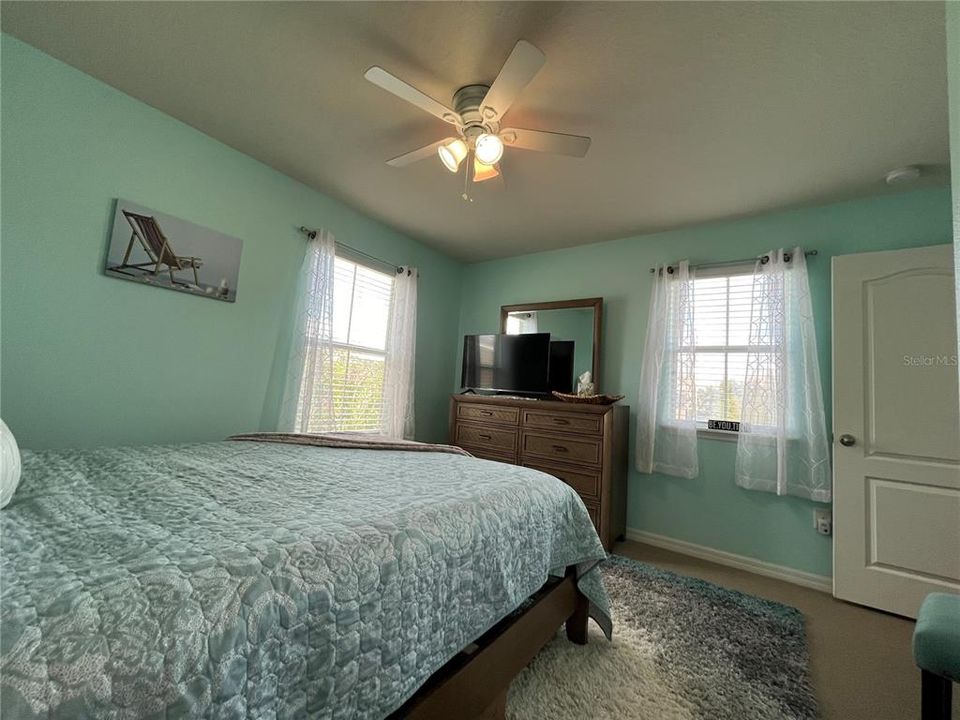 For Rent: $2,595 (3 beds, 2 baths, 1860 Square Feet)