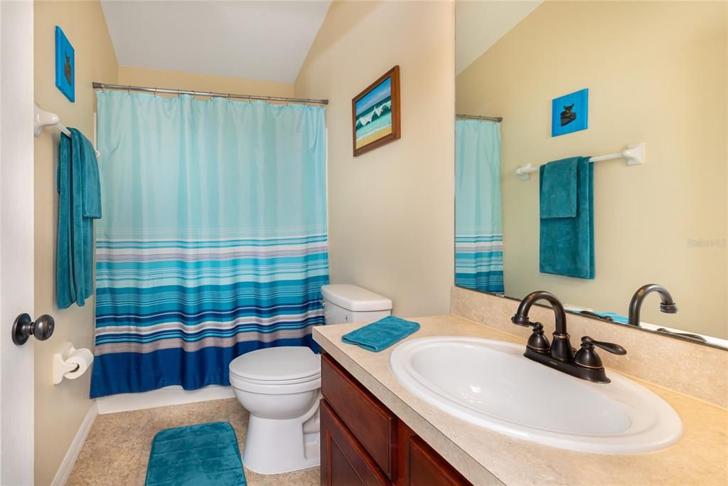 For Sale: $239,500 (2 beds, 2 baths, 1316 Square Feet)