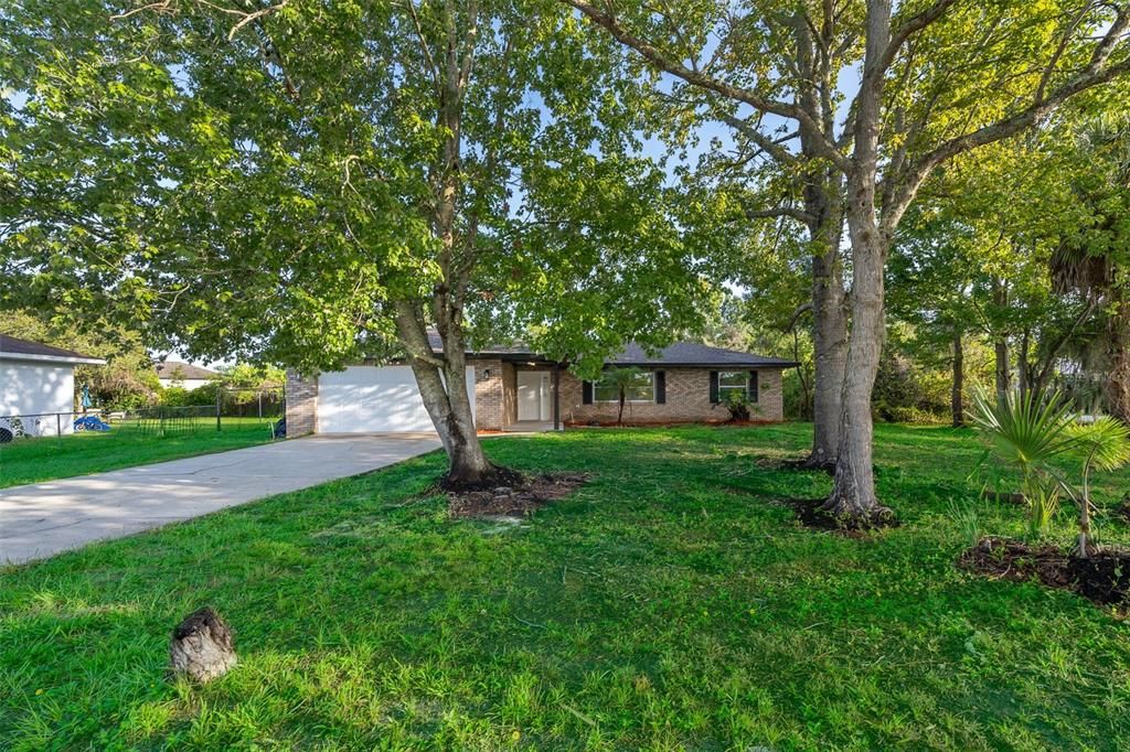 Recently Sold: $349,000 (3 beds, 2 baths, 2088 Square Feet)