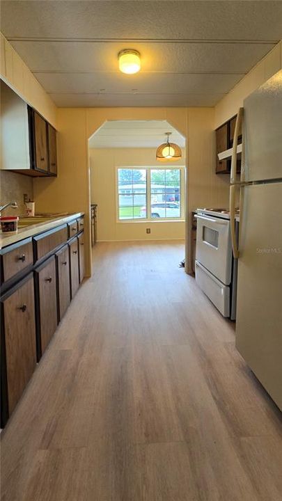 For Rent: $1,350 (2 beds, 2 baths, 1152 Square Feet)