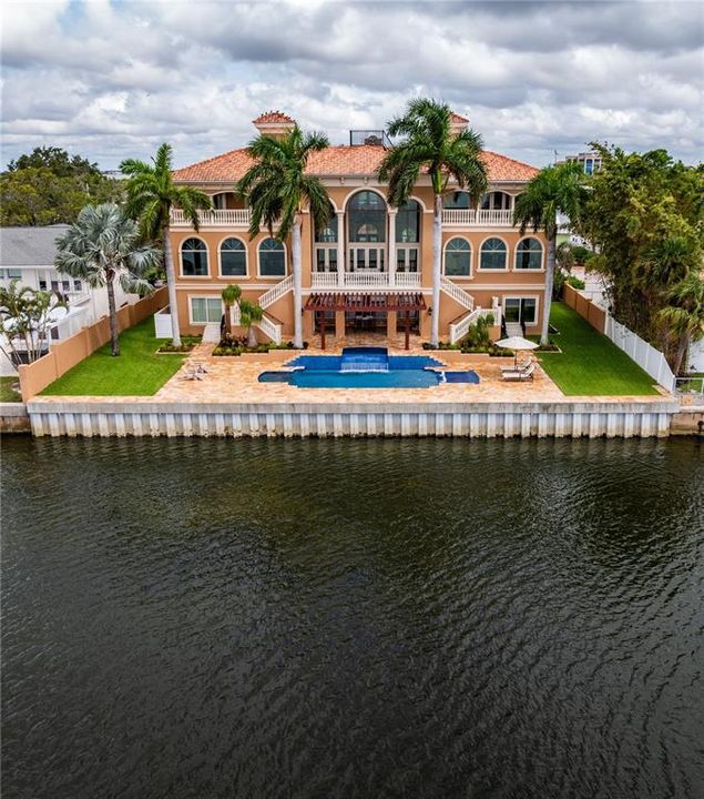 For Sale: $7,800,000 (5 beds, 5 baths, 8837 Square Feet)