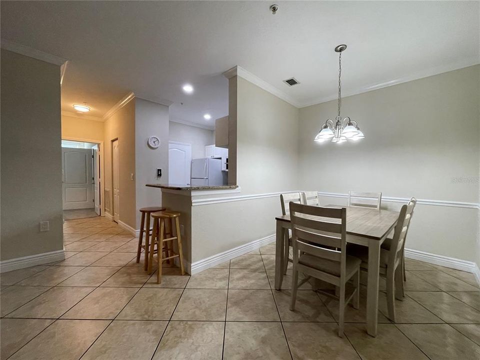 Active With Contract: $2,100 (2 beds, 2 baths, 1140 Square Feet)