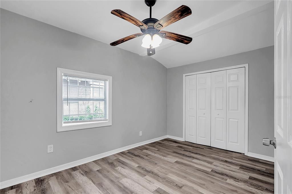 Active With Contract: $2,000 (3 beds, 1 baths, 1180 Square Feet)