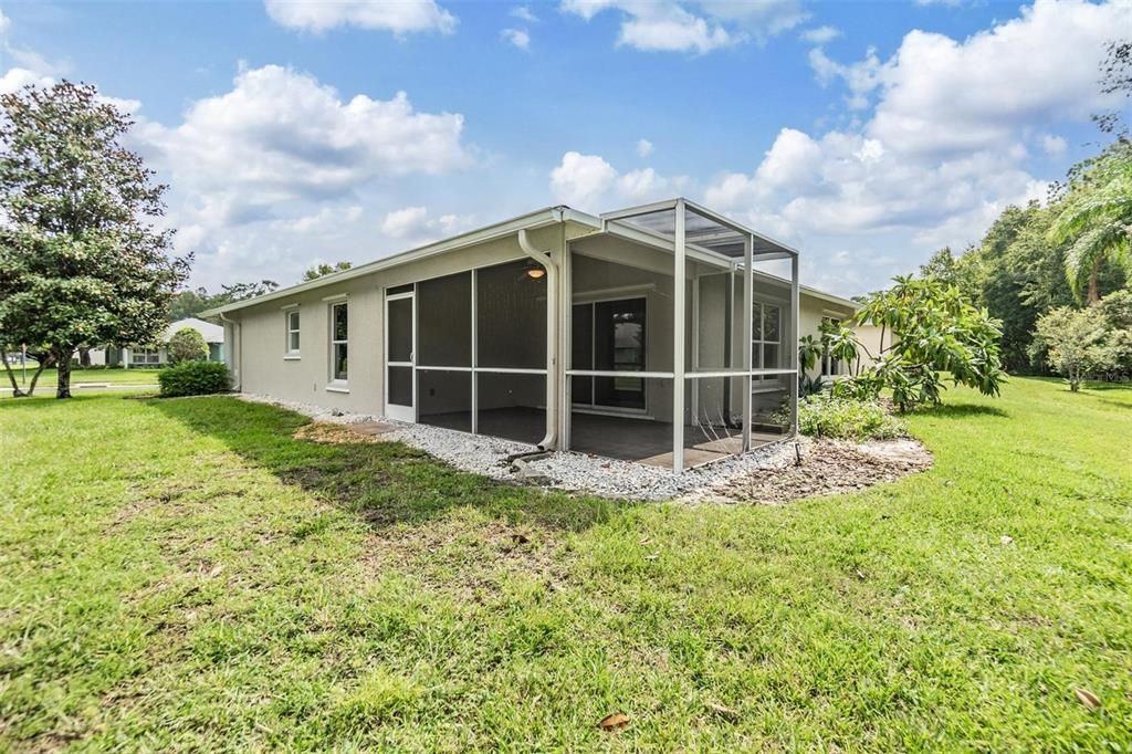 Active With Contract: $340,000 (3 beds, 2 baths, 1632 Square Feet)