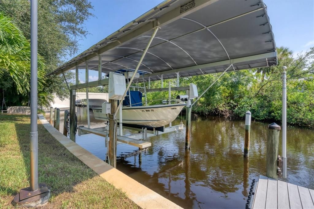 For Sale: $2,575,000 (4 beds, 3 baths, 2837 Square Feet)