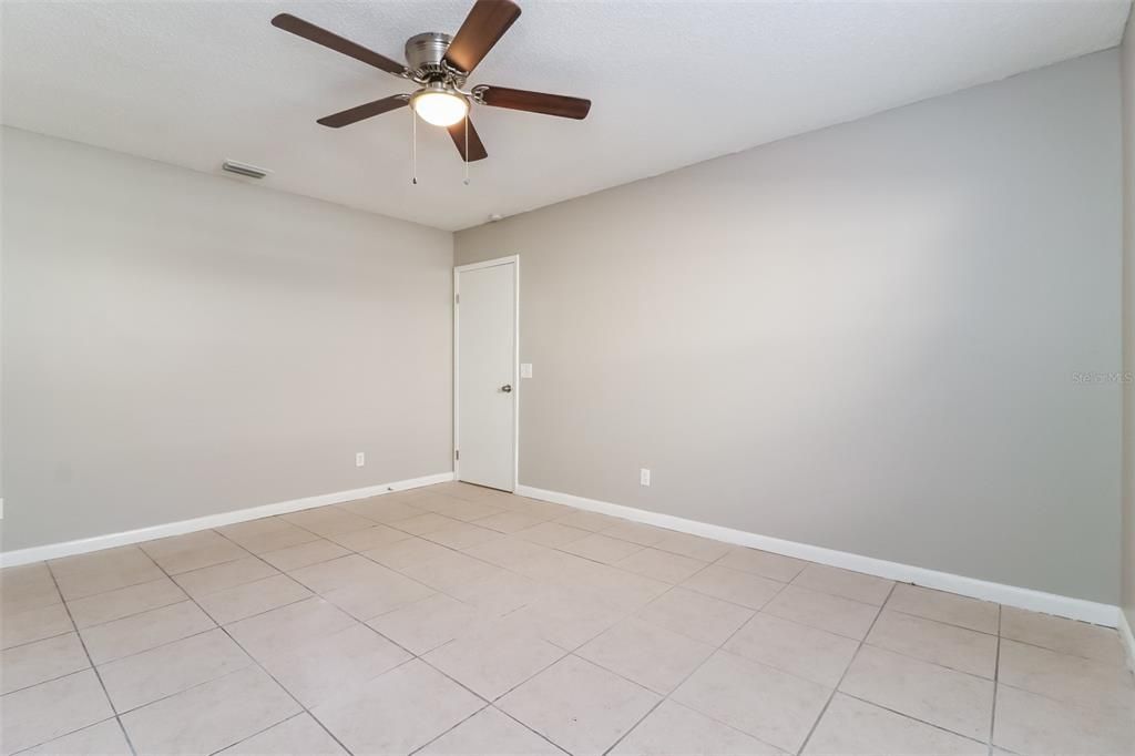 For Rent: $2,320 (3 beds, 2 baths, 1422 Square Feet)