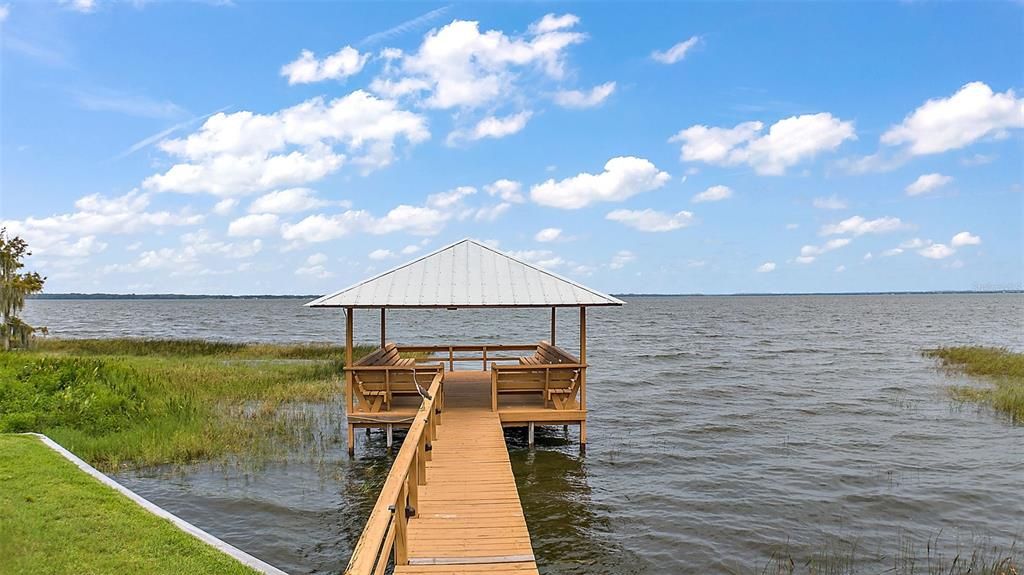 Community Covered Dock on Lake Eustis