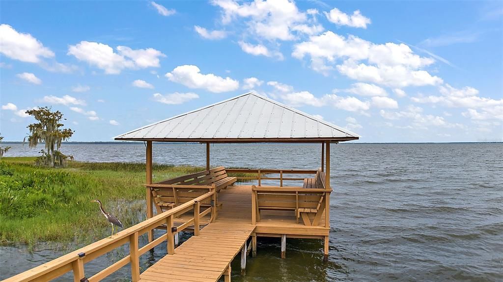 Community Covered Dock on Lake Eustis