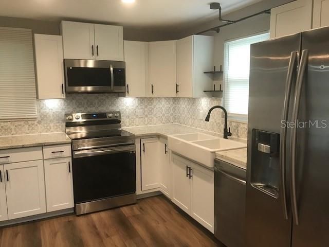 For Rent: $1,600 (2 beds, 1 baths, 1026 Square Feet)