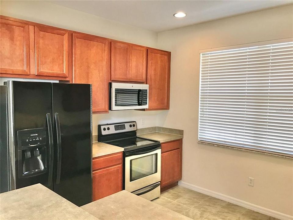 Active With Contract: $2,000 (3 beds, 2 baths, 1602 Square Feet)