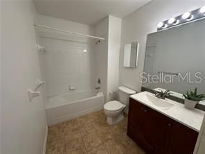 Active With Contract: $1,499 (2 beds, 2 baths, 996 Square Feet)