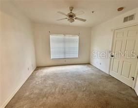 Active With Contract: $1,499 (2 beds, 2 baths, 996 Square Feet)