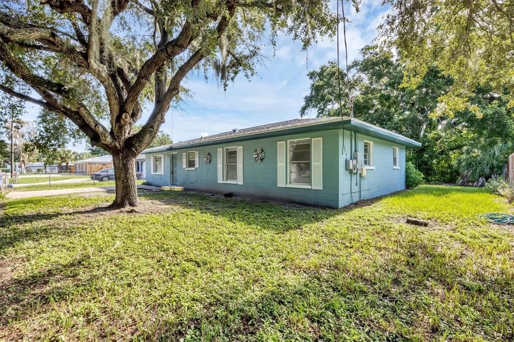 Recently Sold: $339,000 (4 beds, 2 baths, 1404 Square Feet)