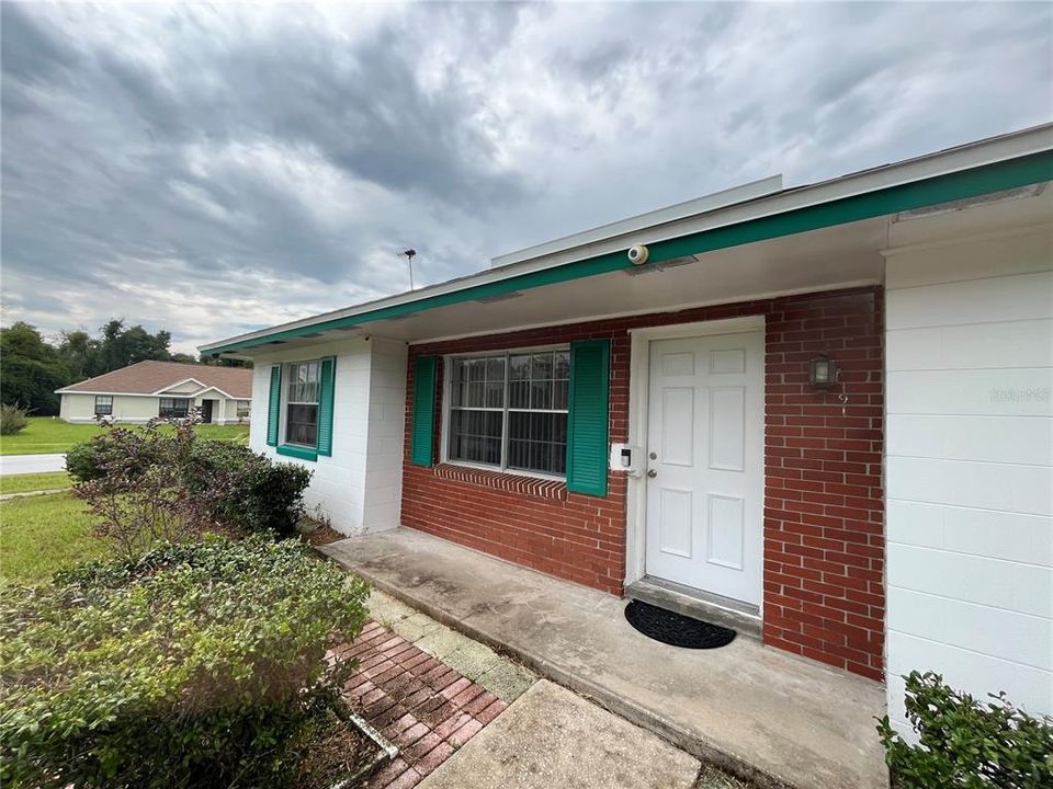 Active With Contract: $189,000 (2 beds, 2 baths, 1289 Square Feet)