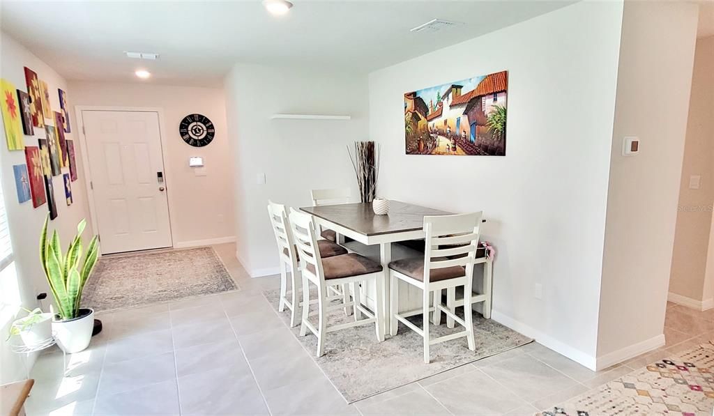 Active With Contract: $2,400 (3 beds, 2 baths, 1504 Square Feet)