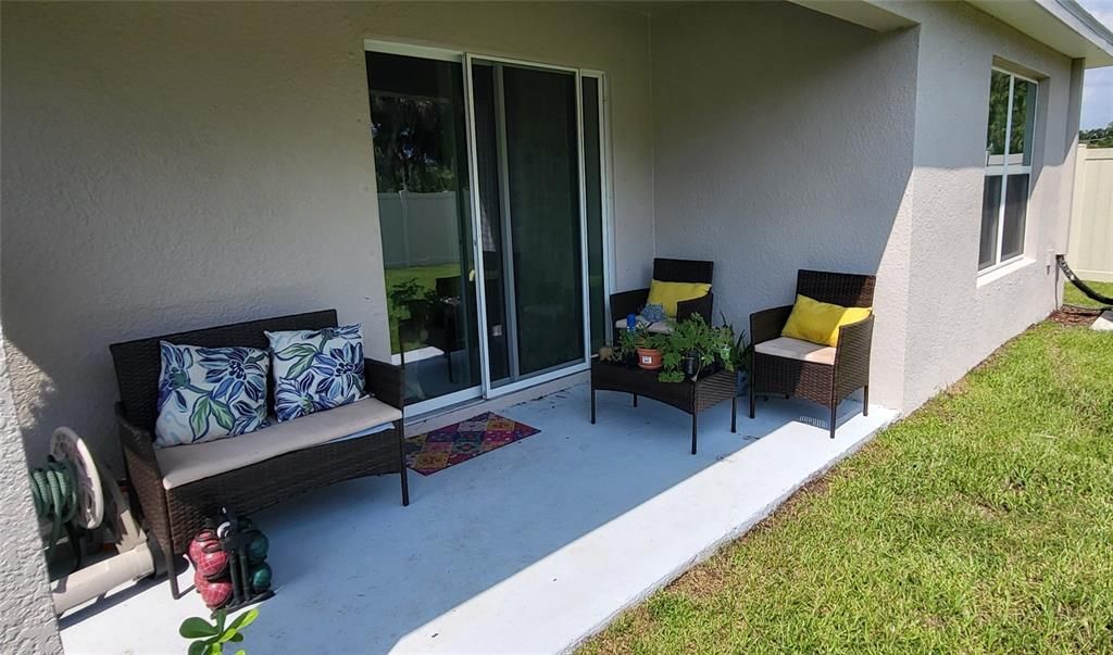 Active With Contract: $2,400 (3 beds, 2 baths, 1504 Square Feet)