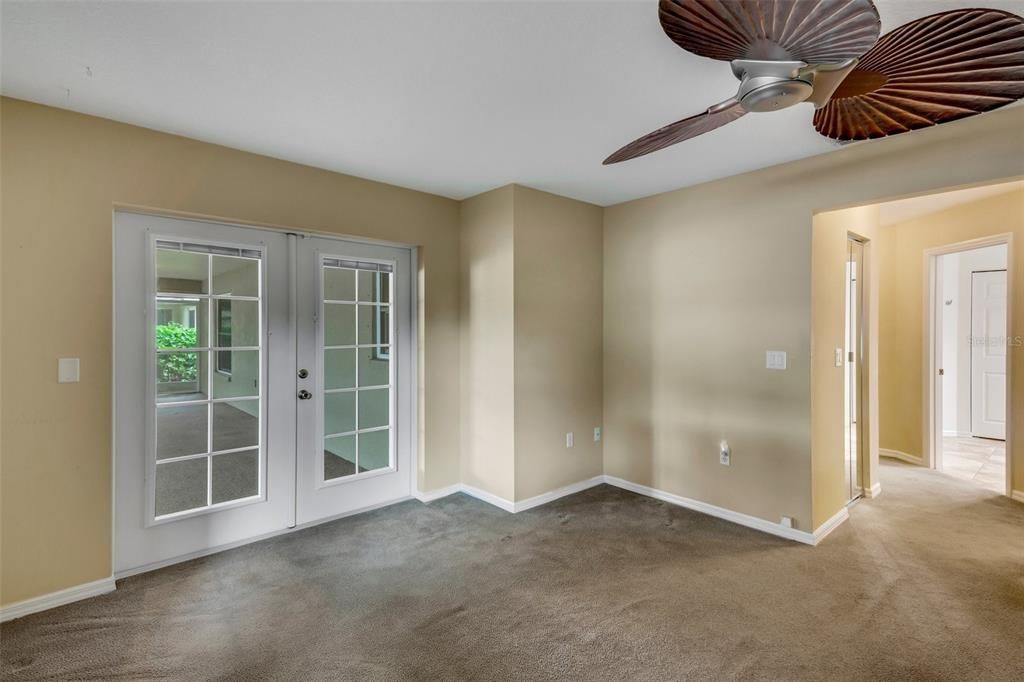 Active With Contract: $399,500 (3 beds, 2 baths, 1618 Square Feet)