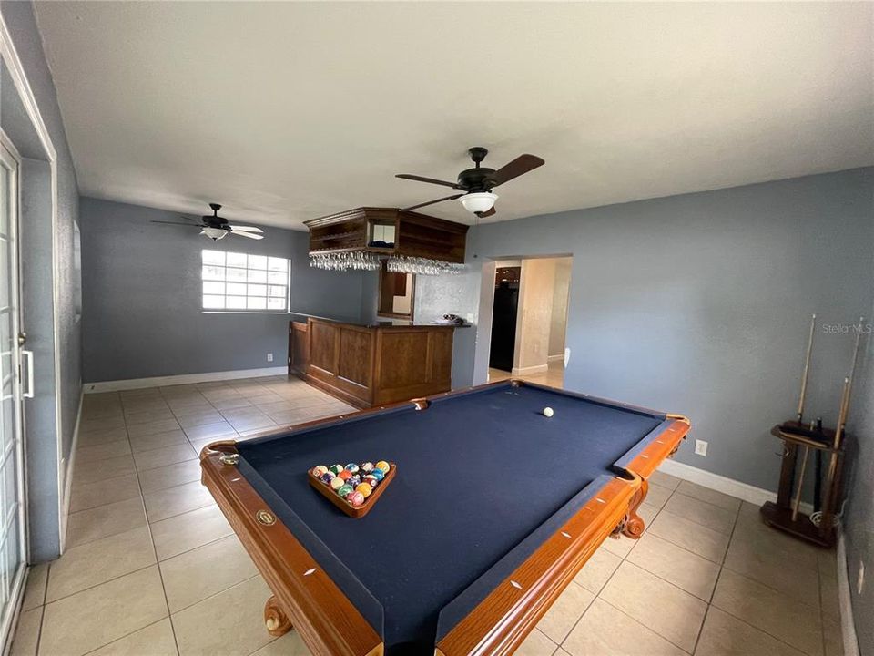 For Sale: $340,000 (4 beds, 2 baths, 1492 Square Feet)