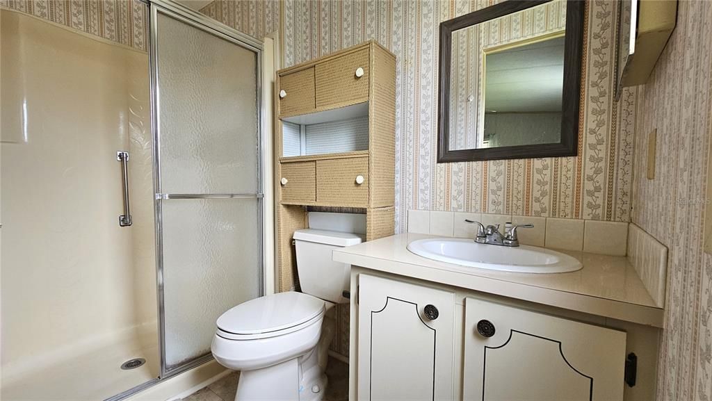 Primary EnSuite Bathroom w/ walk in shower