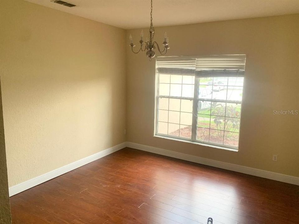 For Rent: $2,200 (4 beds, 2 baths, 2320 Square Feet)