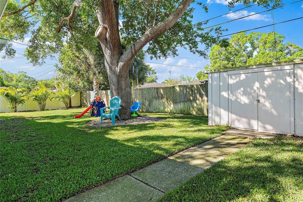 Active With Contract: $595,000 (3 beds, 2 baths, 1708 Square Feet)