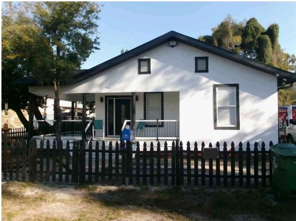 Recently Sold: $275,000 (1 beds, 1 baths, 652 Square Feet)